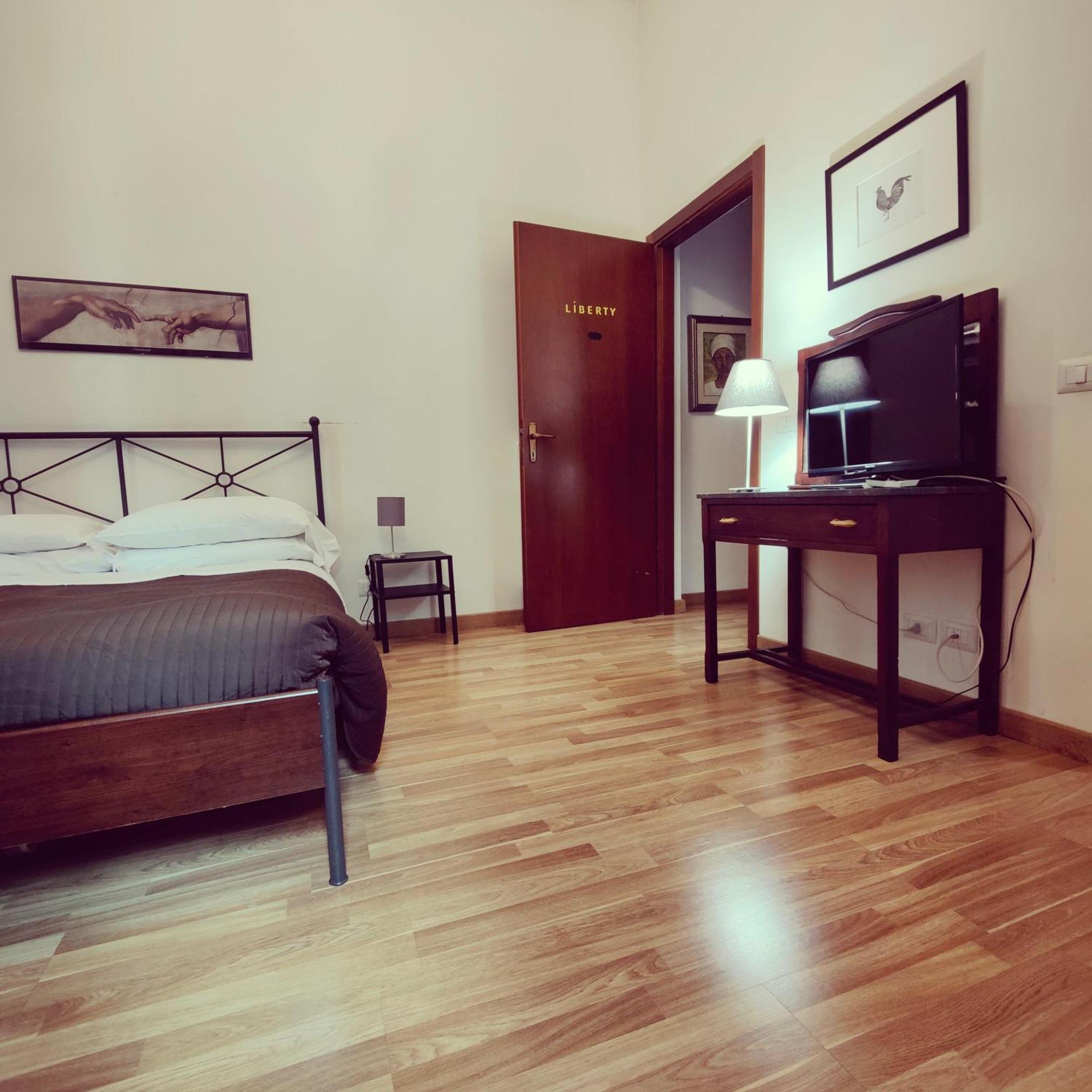 Rome Center Rooms Екстер'єр фото